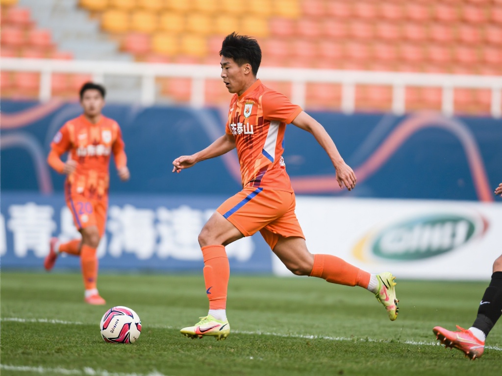  山东队勇夺男子反曲弓团体赛金牌荣耀归来